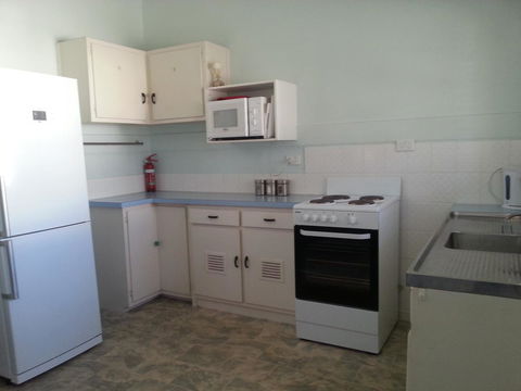 Beachcomber Holiday Units - Holiday Adelaide 38