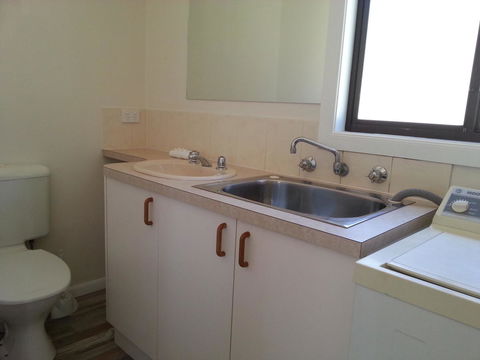 Beachcomber Holiday Units - Holiday Adelaide 20