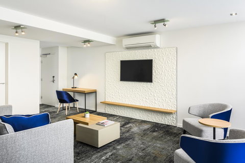 Brady Apartment Hotel Flinders Street - Holiday Adelaide 6