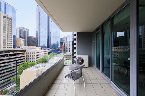 Brady Apartment Hotel Flinders Street - Holiday Adelaide 1