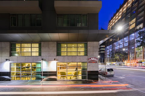 Brady Apartment Hotel Flinders Street - Holiday Adelaide 4