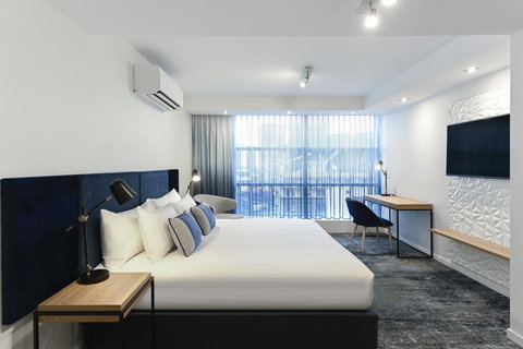 Brady Apartment Hotel Flinders Street - Holiday Adelaide 0
