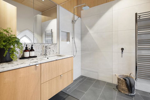 Converted Blue Stone Church - Holiday Adelaide 22