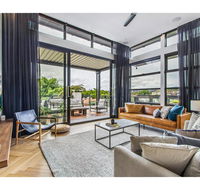 Ultimate Luxury Penthouse From The Block - Holiday Adelaide