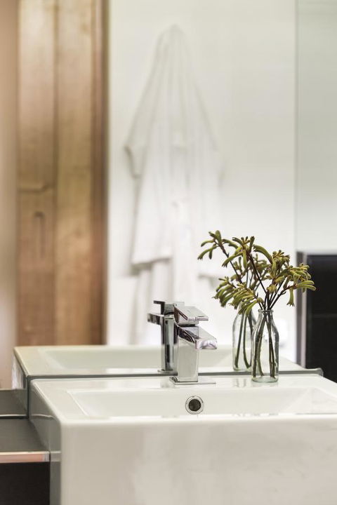 Botanica Editions - Holiday Adelaide 32