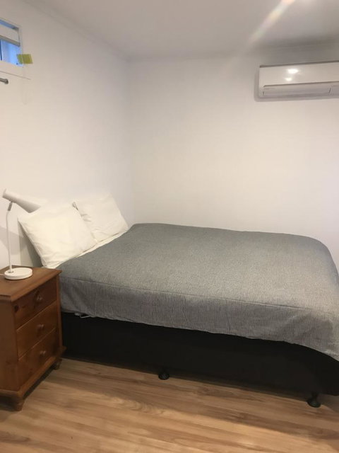 Gipsy Point Lodge & Cottages - Holiday Adelaide 3