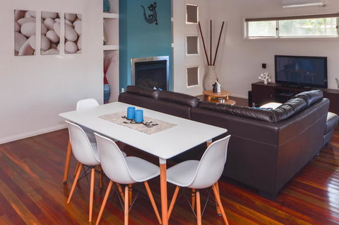 Blue Ridge Retreat - Holiday Adelaide 2