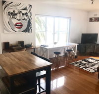 Beach Front Beauty - Holiday Adelaide