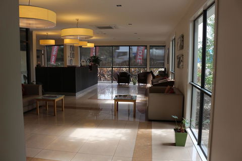 Bairnsdale International - Holiday Adelaide 18