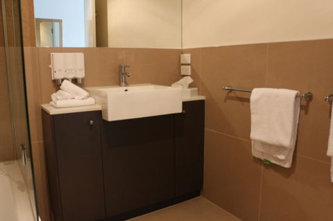 Bairnsdale International - Holiday Adelaide 24