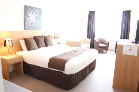 Bairnsdale International - Holiday Adelaide 10