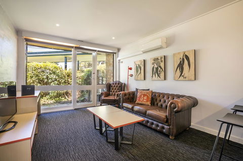 Burvale Hotel - Holiday Adelaide 33