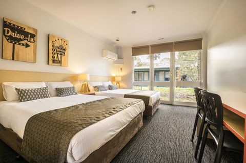 Burvale Hotel - Holiday Adelaide 6