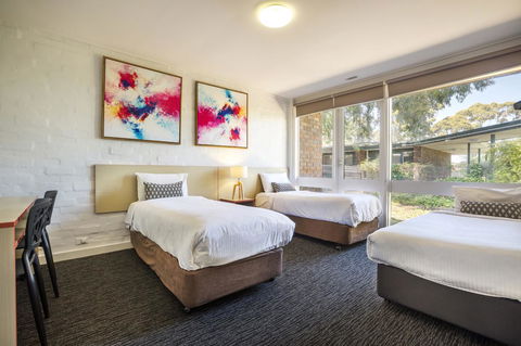 Burvale Hotel - Holiday Adelaide 4