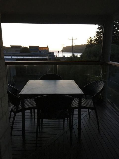 Ocean View Beach House - Holiday Adelaide 5