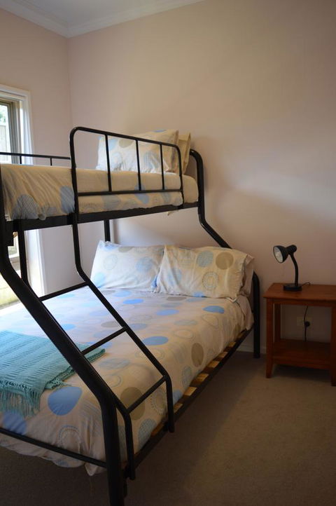 Ocean View Beach House - Holiday Adelaide 16