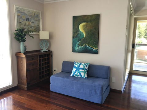 Ocean View Beach House - Holiday Adelaide 10