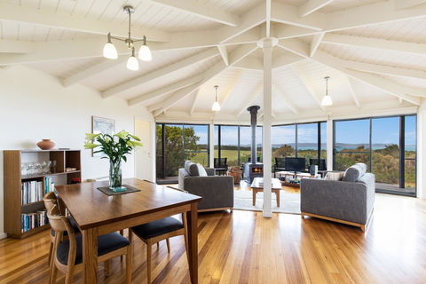 Limosa Rise - Holiday Adelaide 35