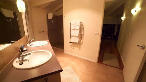 Limosa Rise - Holiday Adelaide 4