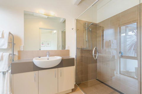 Limosa Rise - Holiday Adelaide 32