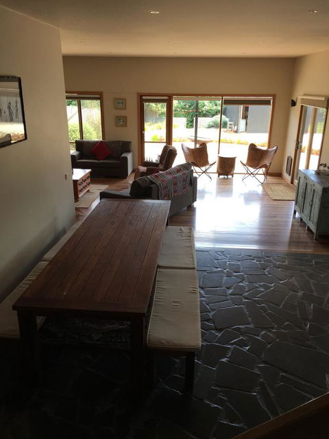 Apostle Hideaway - Central Port Campbell - Holiday Adelaide 3