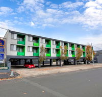 Melbourne's Princes Park Hotel - Holiday Adelaide