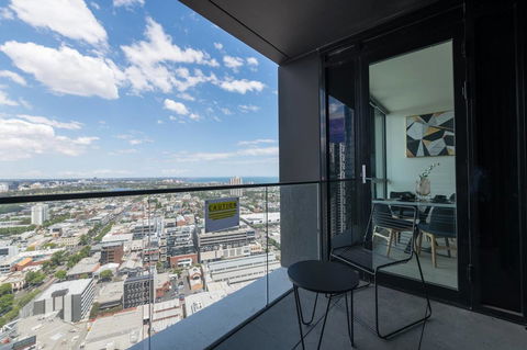 International 2 Bed 2 Bath Apartment - Holiday Adelaide 11