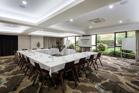 Quarters At Flinders Hotel - Holiday Adelaide 29