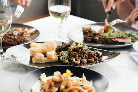 Quarters At Flinders Hotel - Holiday Adelaide 23