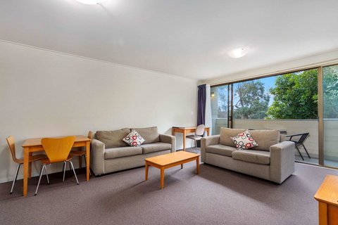 Knox International Hotel And Apartments - Holiday Adelaide 18