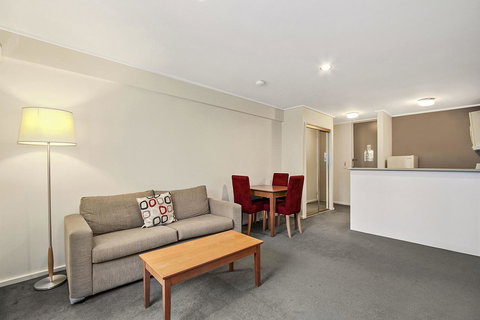 Knox International Hotel And Apartments - Holiday Adelaide 15