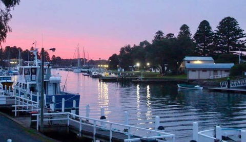 The Waterfront Apartment - Holiday Adelaide 15