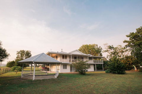 The Belle Riverhouse, Tumbulgum - Holiday Adelaide 0