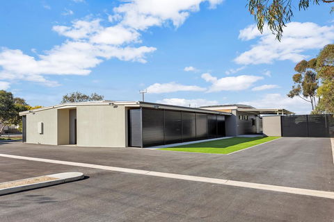 The Bunkhouse - Holiday Adelaide 2