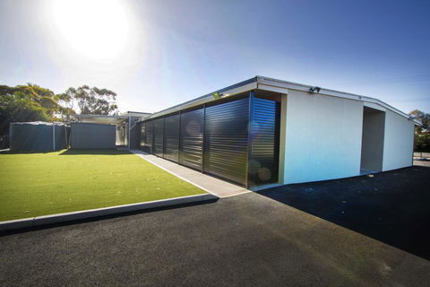 The Bunkhouse - Holiday Adelaide 0