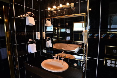 The Crossing Motel - Holiday Adelaide 2