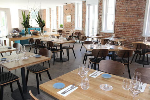 The Crown & Anchor Hotel - Holiday Adelaide 3