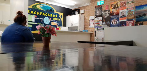 The Entrance Backpackers - Holiday Adelaide 3