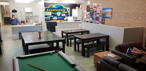 The Entrance Backpackers - Holiday Adelaide 1