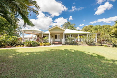 The Frangipani Farm - Holiday Adelaide 1