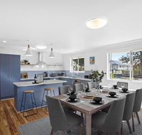 The Gathering Ground - spacious entertainer in Toowoomba City - Holiday Adelaide