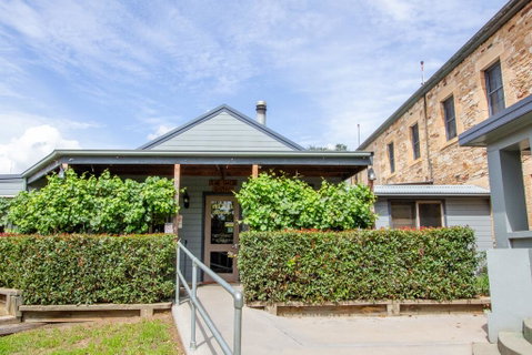 The Globe Hotel, Rylstone - Holiday Adelaide 1