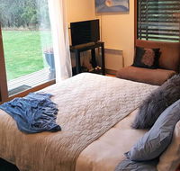 The Gurdies Room with Amazing Sunset Views - Holiday Adelaide