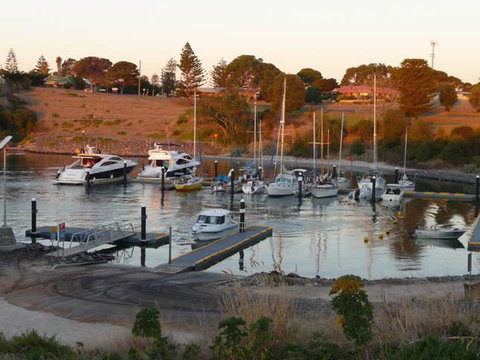 The Hideaway - Holiday Adelaide 0