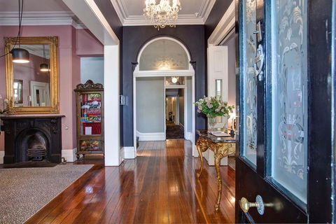The Hughenden Boutique Hotel - Holiday Adelaide 0