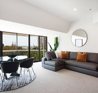 THE HYDEAWAY-LUXE HYDE PARK CITY APARTMENT-hosted by LAbode Accommodation - Holiday Adelaide