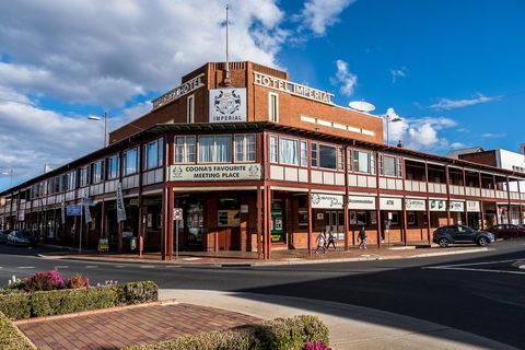 The Imperial Hotel - Holiday Adelaide 0