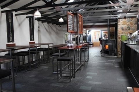 The Inn Mahogany Creek - Holiday Adelaide 1