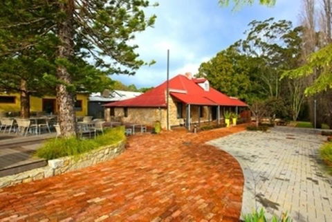 The Inn Mahogany Creek - Holiday Adelaide 0