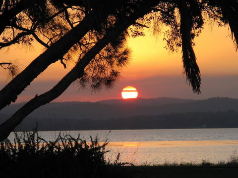 The Jetty Cabin Lakeside - Holiday Adelaide 0